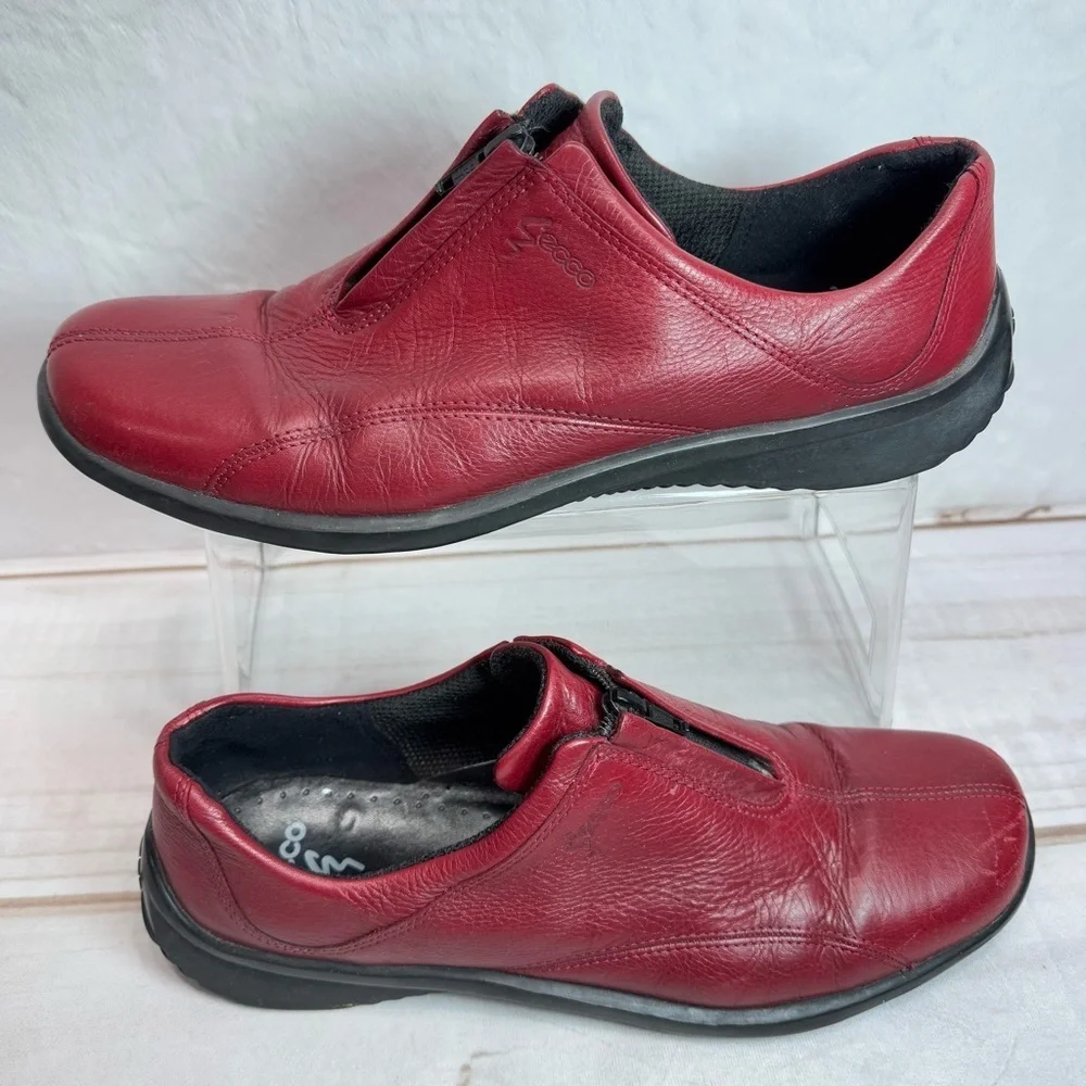 Ecco Dark Barn Red Leather Slip-On Loafer Shoes with Zipper Black Rubber Sole